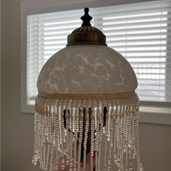 ❌SOLD❌ Vintage Fringe Beaded table lamp with frosted glass and bronze base - Picture 4 of 8